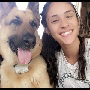 Meet your Posher, Katelyn